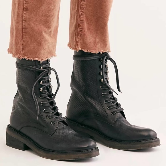 Free People Shoes - Free People Santa Fe Lace Up Leather Boots